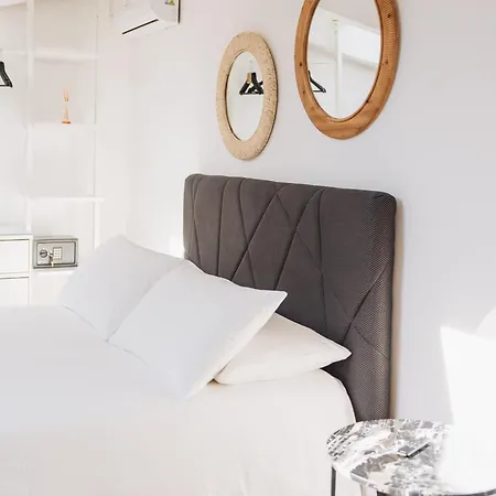 Noma Luxury Beb Bed & Breakfast